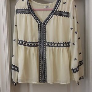 STELLA & DOT MAETTE SHEER BLOUSE SIZE M LINED NAVY EMBROIDERED  BUTTON LS
